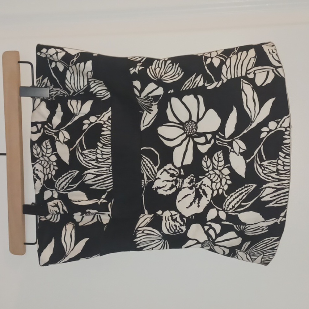 White House Black Market - Floral Corset